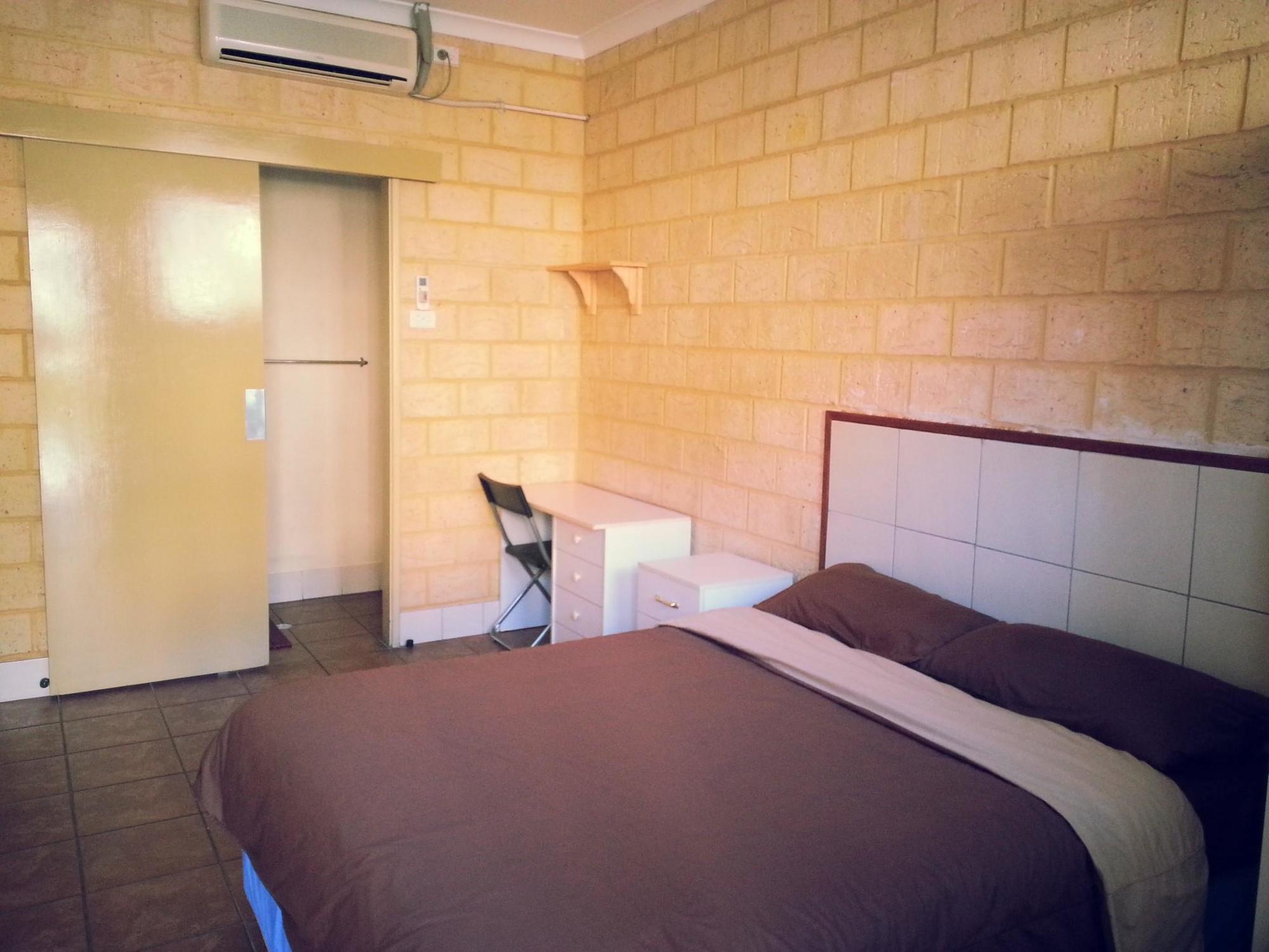 Hay Street Traveller'S Inn Перт Экстерьер фото