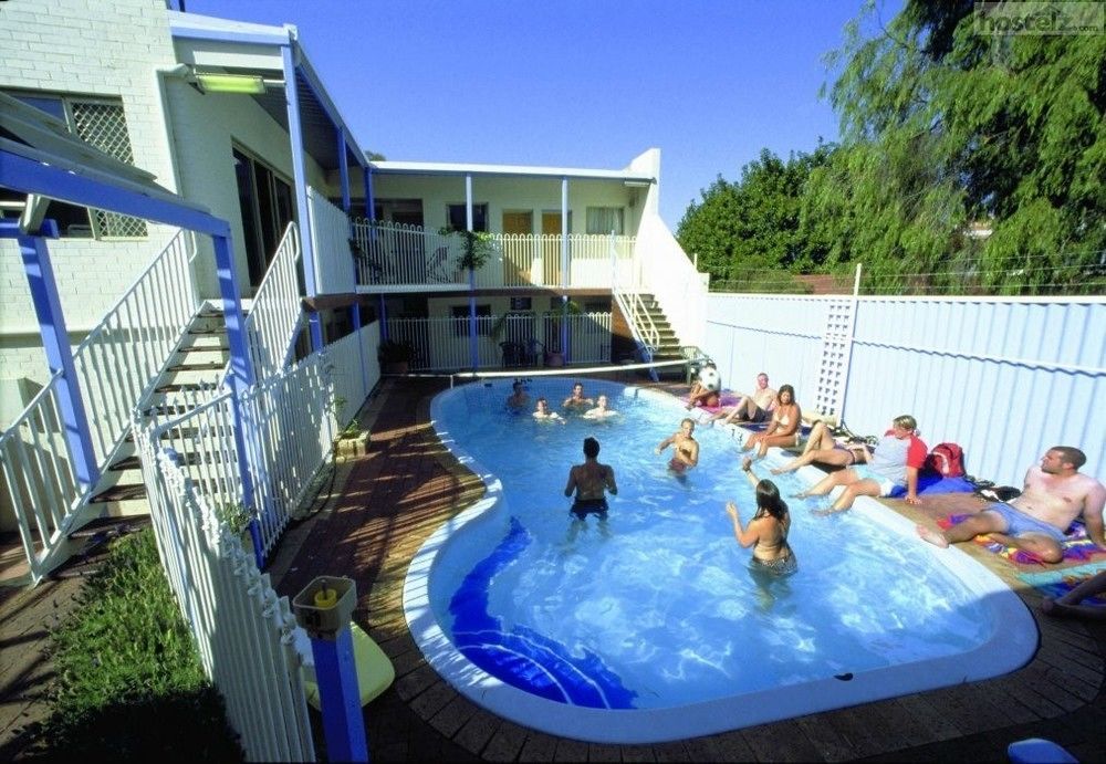 Hay Street Traveller'S Inn Перт Экстерьер фото
