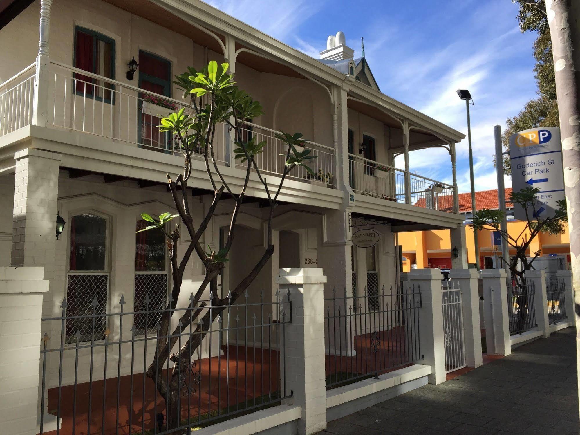 Hay Street Traveller'S Inn Перт Экстерьер фото